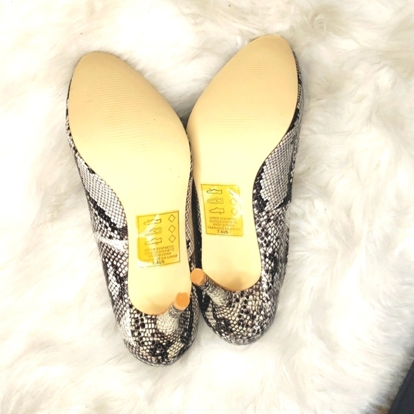 Signature by Shoe dazzle Aundrea Snake print heels 7.5 NEW NWT - Picture 9 of 12